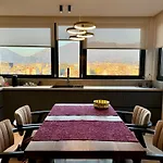 Premium Penthouse 